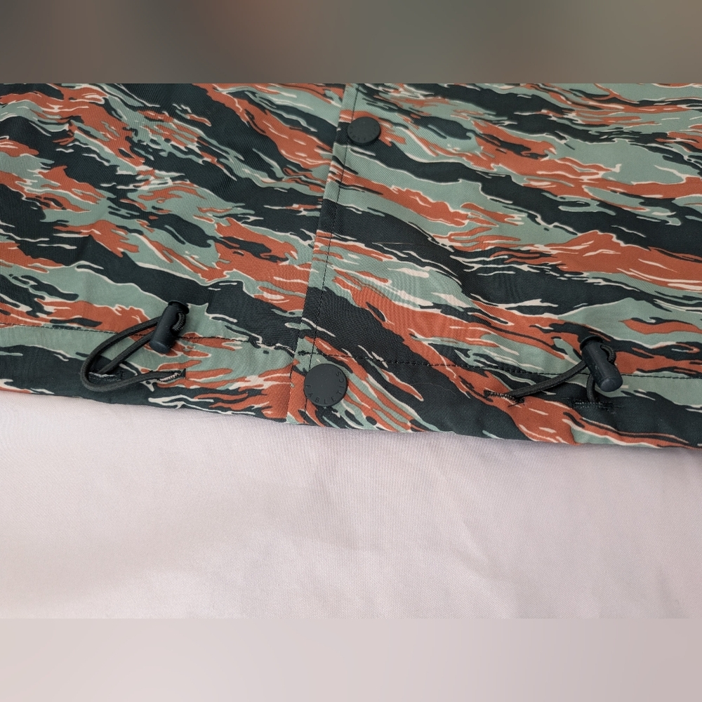 FABLETICS The Only Coaches Jacket Green Orange Tiger Camo Print Water-Resistant - Picture 6 of 13